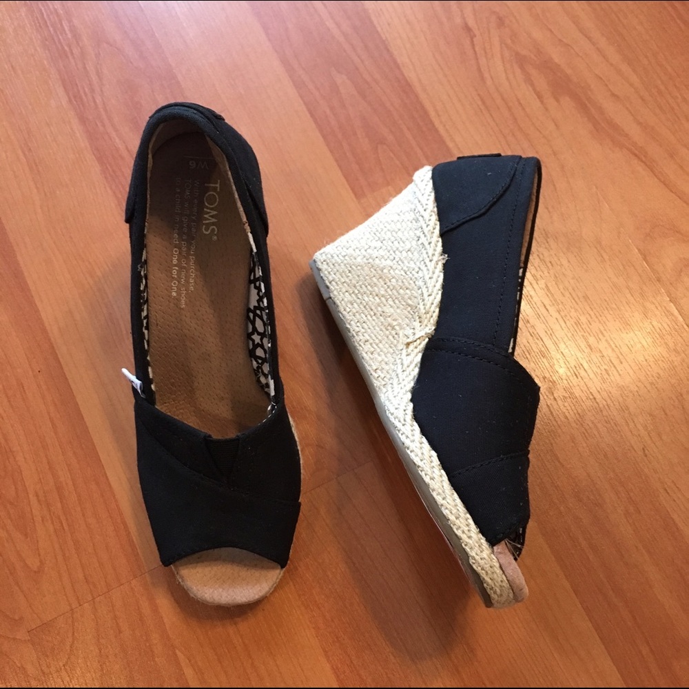 Toms Black Canvas Wedge